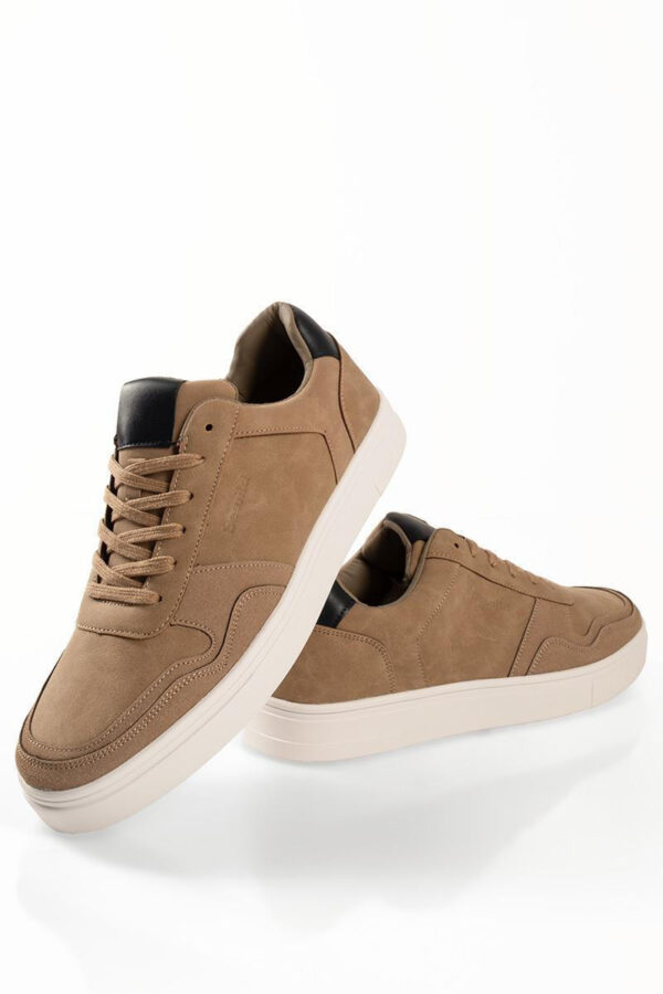 20260402164023_bewild_andrika_casual_papoutsia_tampa_tobias_200